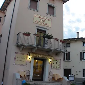 ristorante-locanda-centrale.hotelinveneto.com/